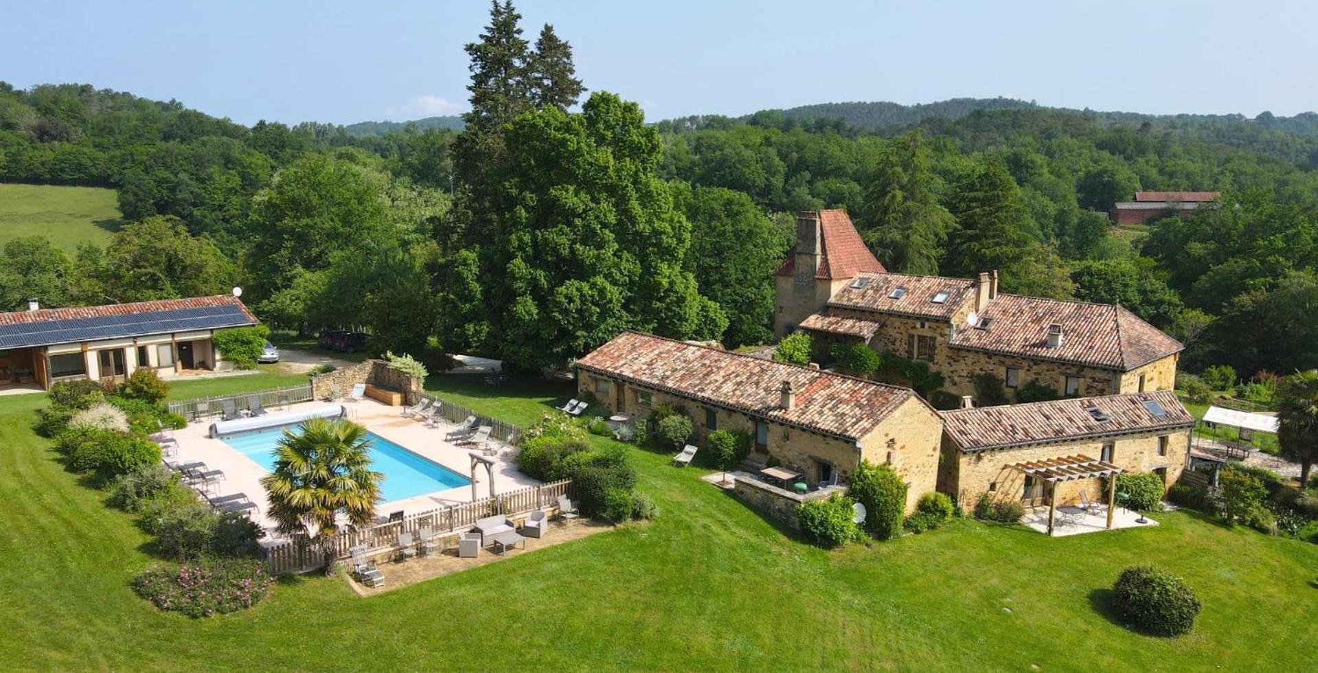 Domaine De Cournet Haut, A 17Th Century Property Set On A Calm, Idyllic Domain With Pool, Tennis, Bikes And More Les Vauries Exterior photo