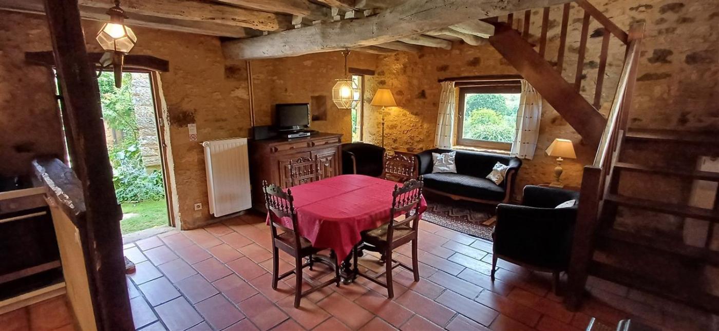 Domaine De Cournet Haut, A 17Th Century Property Set On A Calm, Idyllic Domain With Pool, Tennis, Bikes And More Les Vauries Exterior photo