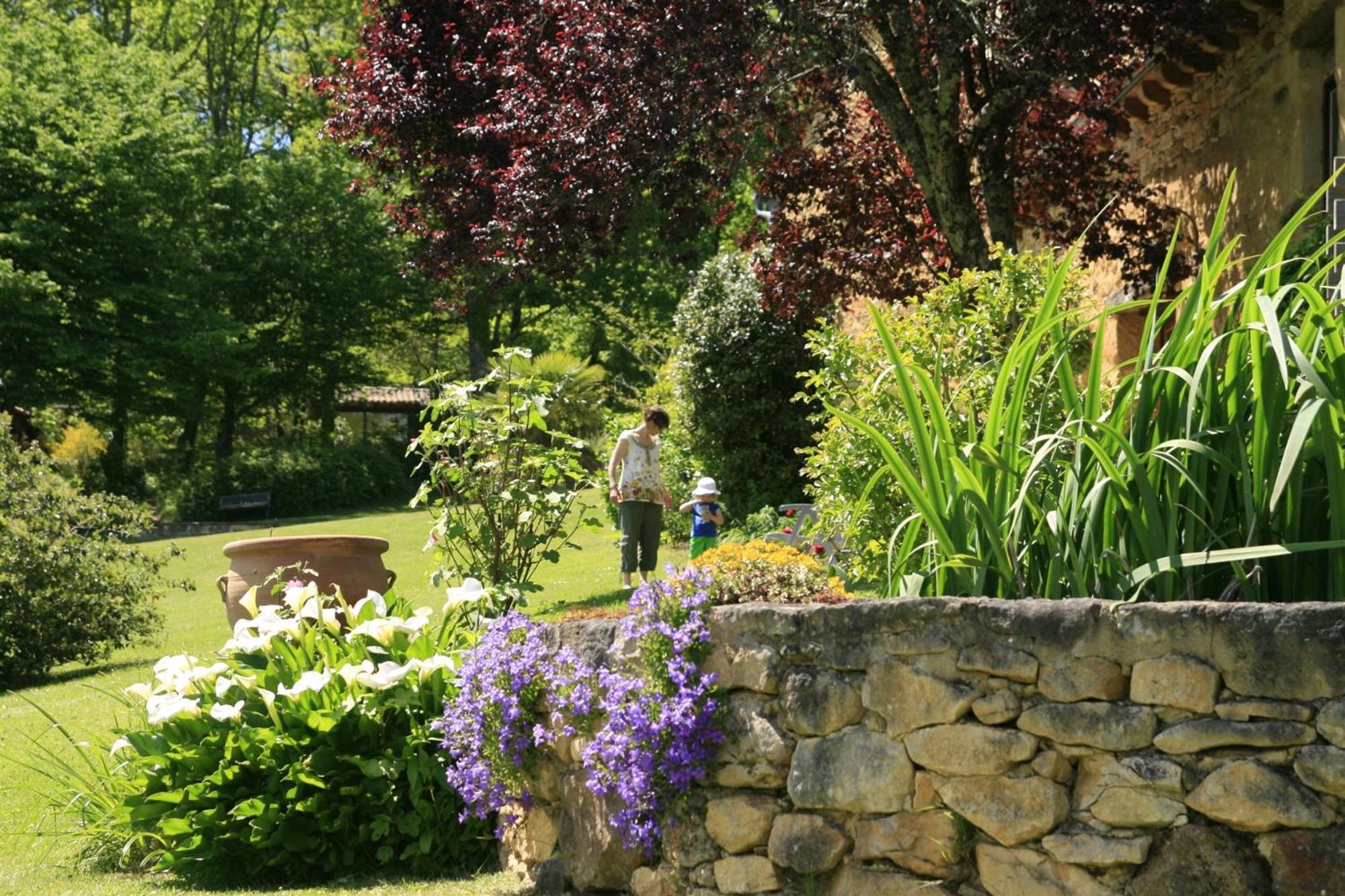 Domaine De Cournet Haut, A 17Th Century Property Set On A Calm, Idyllic Domain With Pool, Tennis, Bikes And More Les Vauries Exterior photo