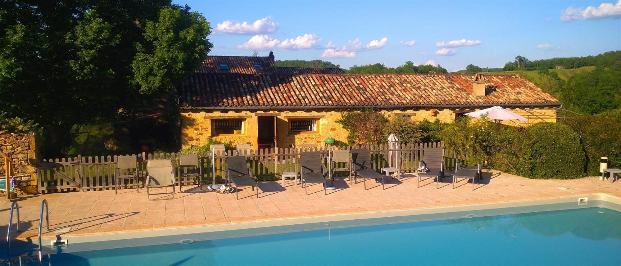 Domaine De Cournet Haut, A 17Th Century Property Set On A Calm, Idyllic Domain With Pool, Tennis, Bikes And More Les Vauries Exterior photo